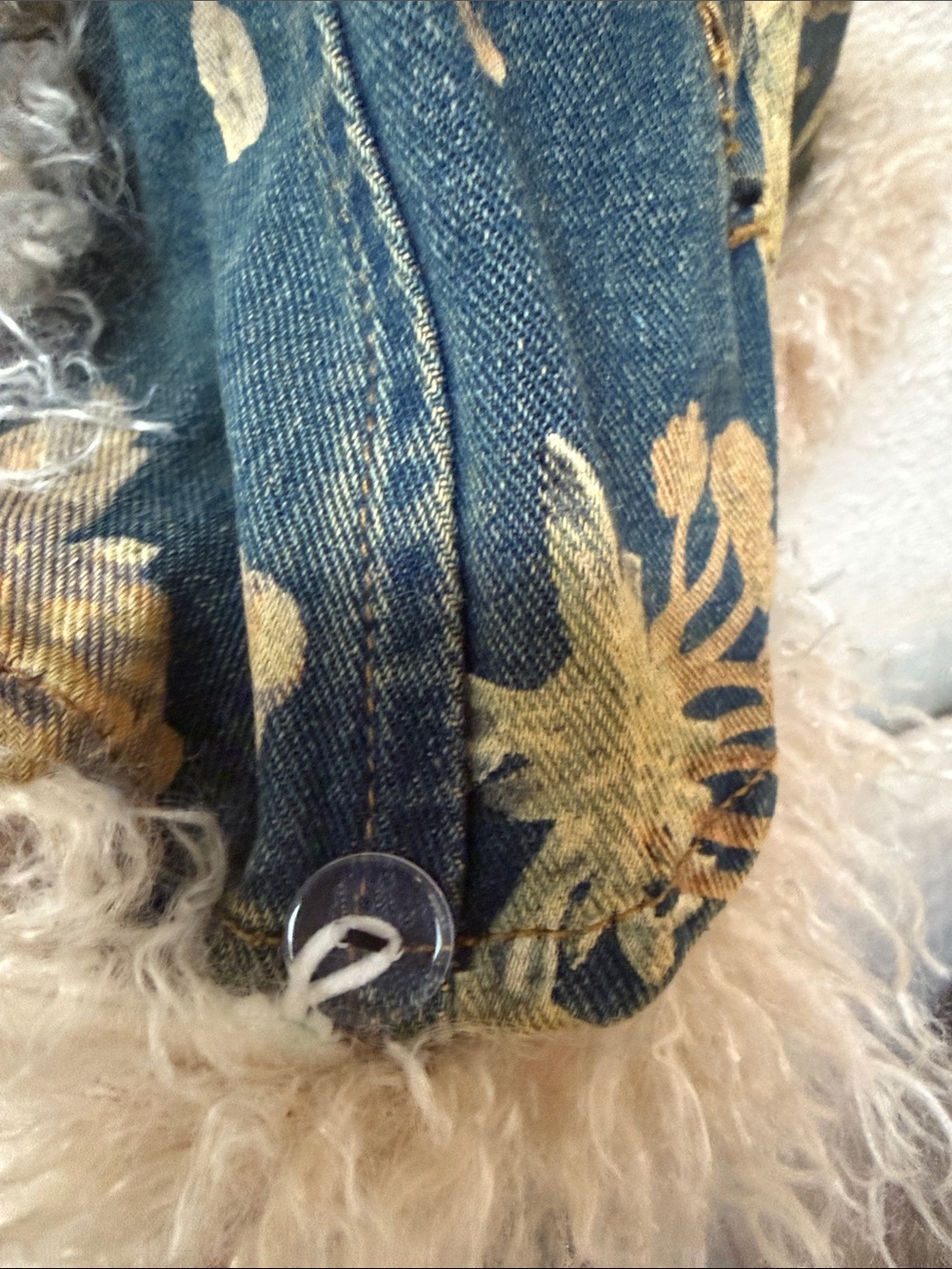 ROMWE Dark Green Floral Jacket with Beige Faux Fur Trim - Picture 2 of 5